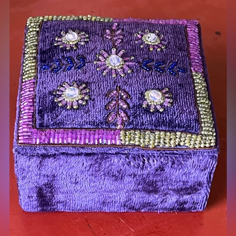 Shakeel's Concepts Purple Embroidered Velvet Jewelry Square Beaded Box